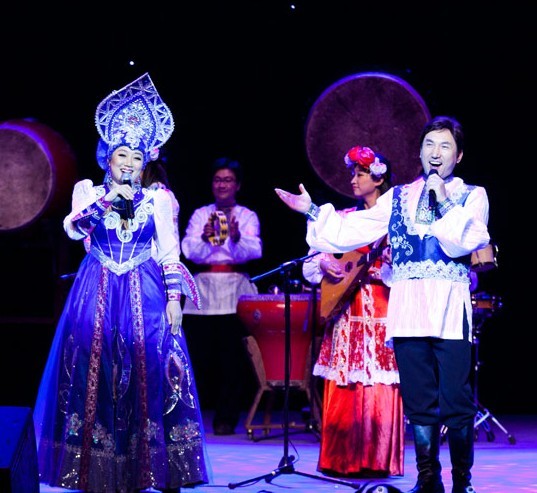 《东方世纪行》世界风情民族音乐会南京举行-