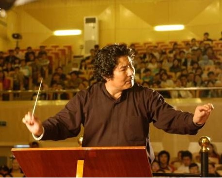 国家一级作曲家,指挥家查干简介