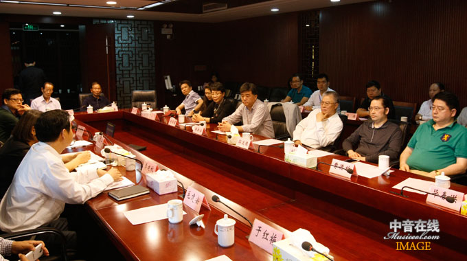第十届中国音乐金钟奖二胡比赛评委赴无锡梅村2.jpg