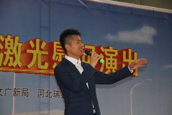 男高音歌唱家曾勇演唱《西部情歌》.jpg 男高音歌唱家曾勇演唱《西部情歌》.jpg